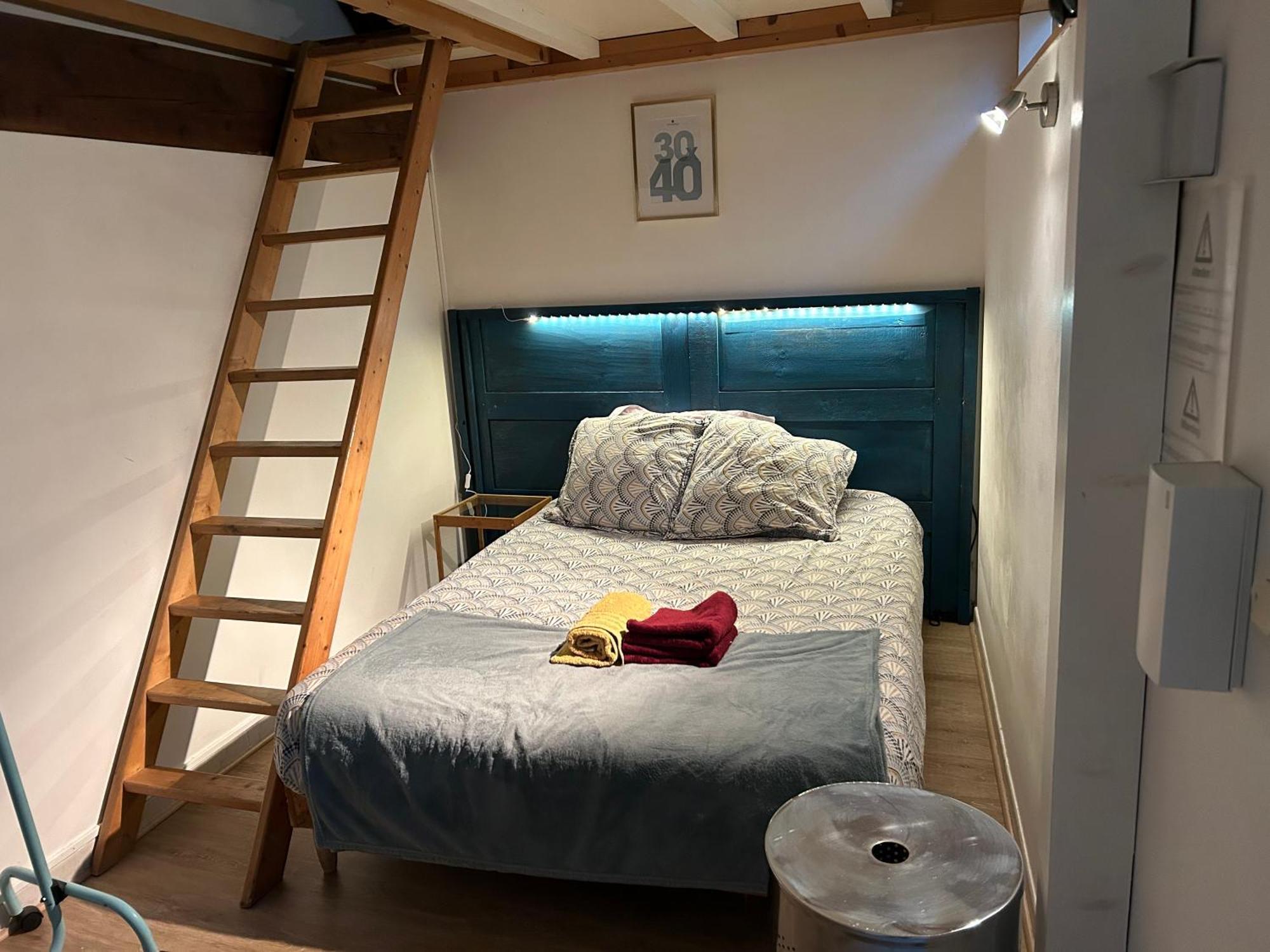 Le Saint-Lazare Appartement Au Calme Intra Muros Avignon Bagian luar foto