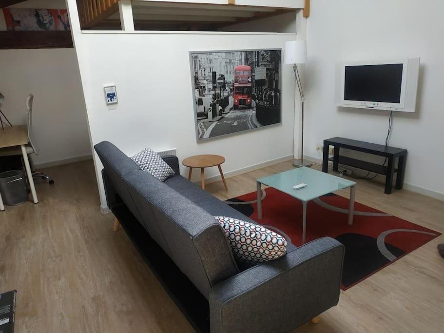 Le Saint-Lazare Appartement Au Calme Intra Muros Avignon Bagian luar foto